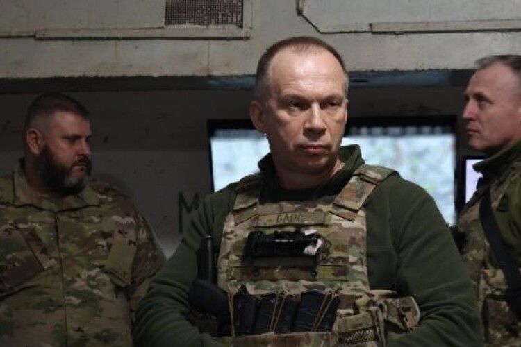 Зеленський призначив Сирського новим Головнокомандувачем