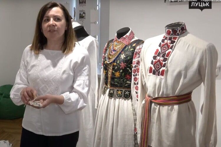 Лучанка розповіла, як з початку війни почала колекціонувати старовинні вишивки