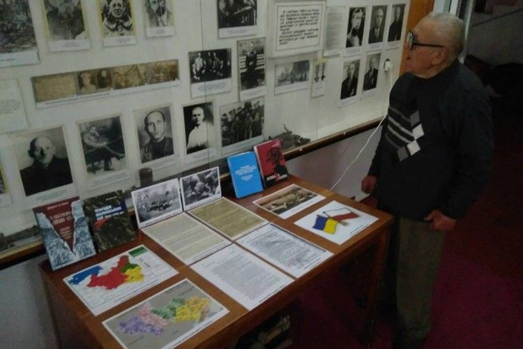 У Рожищі вшанували жертв війни та слухали спогади очевидців польсько-українського протистояння