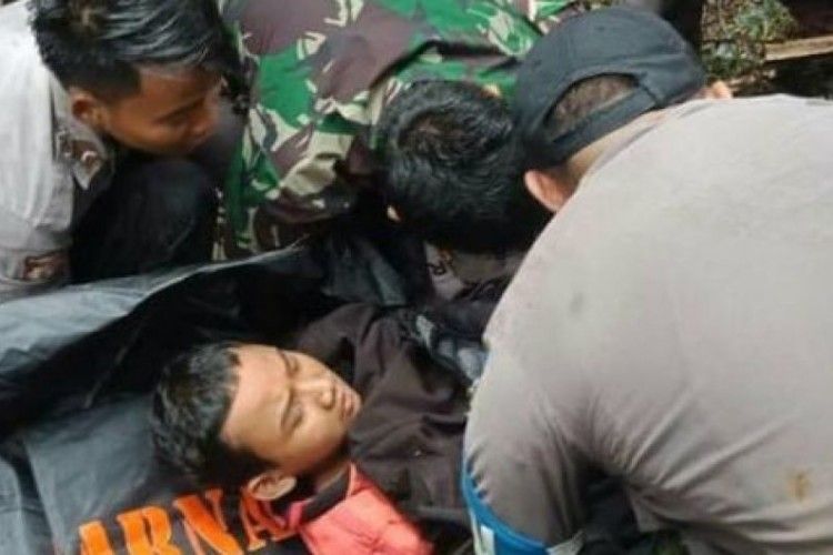 У кривавій авіатрощі в Індонезії чудом вижив 12-річний хлопчик 