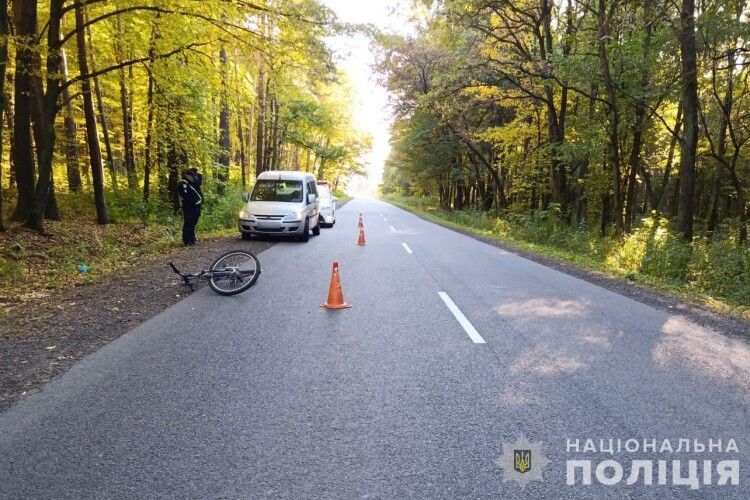 На Ківерцівщині велосипедист потрапив під колеса автівки