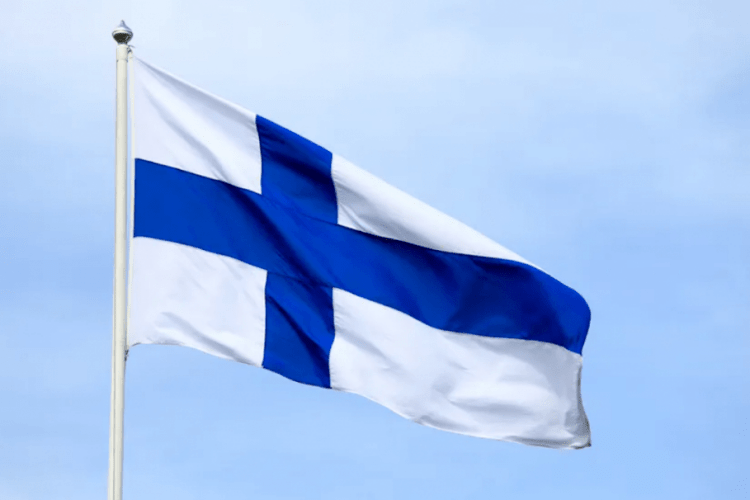 Розширення НАТО: президент Фінляндії подзвонить Путіну