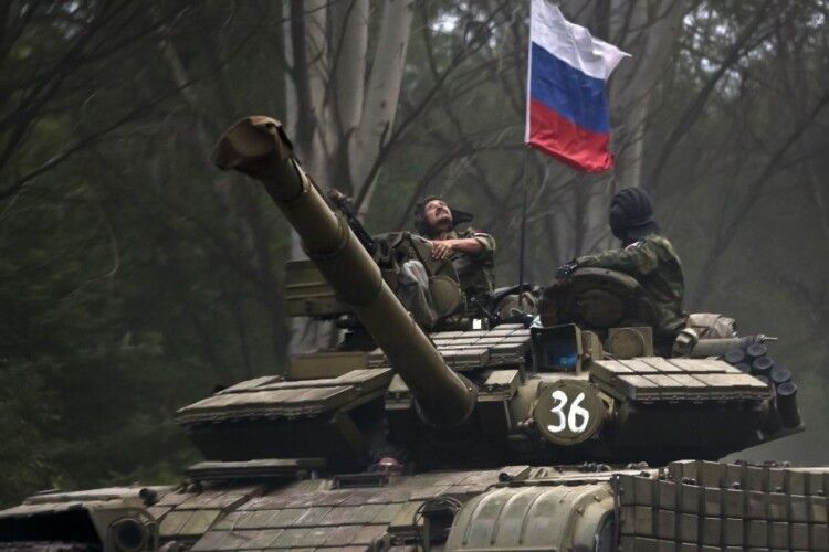 Поранених російських солдатів агітують повертатися на війну 