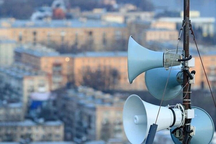 У Повітряних силах пояснили, чи оголошуватимуть затяжну тривогу під час зльоту МіГ-31