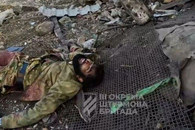 Українські воїни взяли у полон командира добробату армії РФ