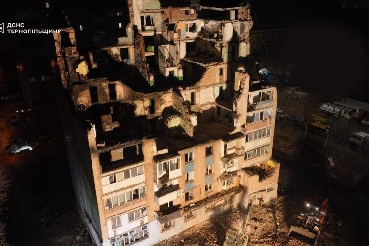 У Тернополі завершили пошуково-рятувальні роботи після ворожої атаки