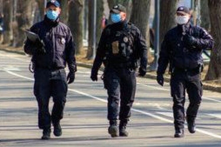 У Миколаєві та на Черкащині введено комендантську годину з 22:00 до 06:00