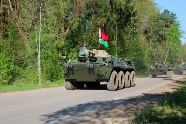 Білорусь проводить раптову перевірку військ на кордоні з Україною