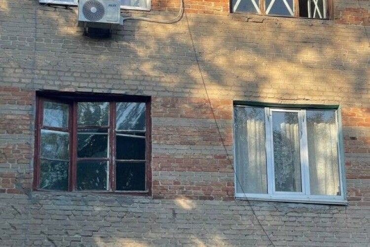 Нічний удар по Запоріжжю: у шістьох багатоквартирних будинках повилітали шибки