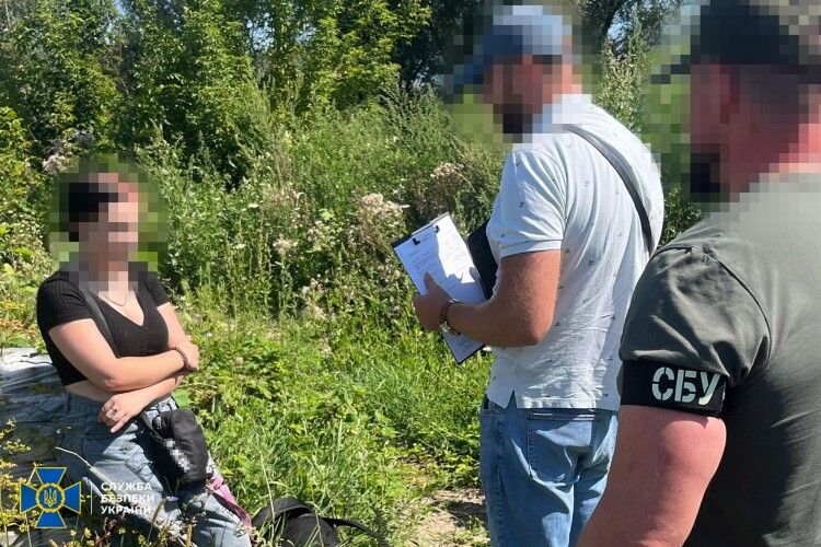 «Легкий заробіток» у соцмережах обернувся для юних українок довгим терміном у в'язниці