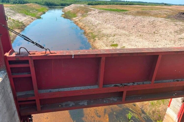Нижче за історичний мінімум: на Волині падає рівень води в річках