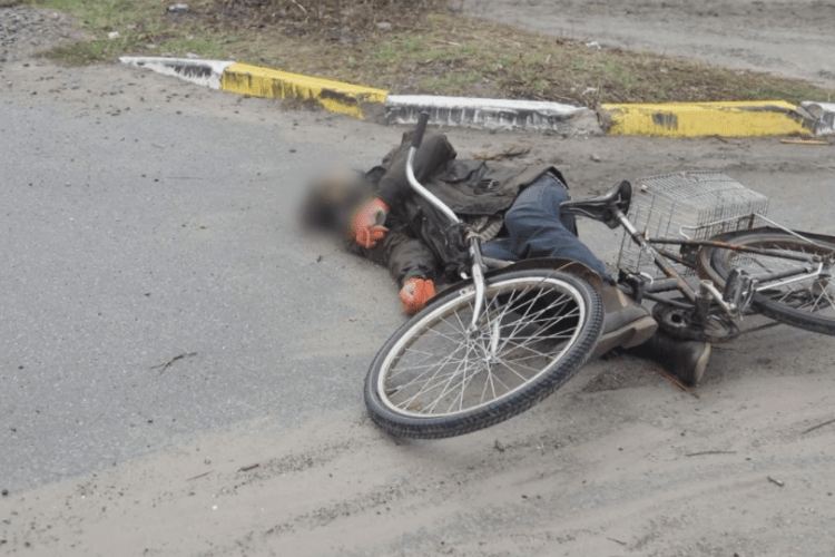 Їхав до військкомату: рідні розказали історію чоловіка з велосипедом, вбитого у Бучі (Відео)