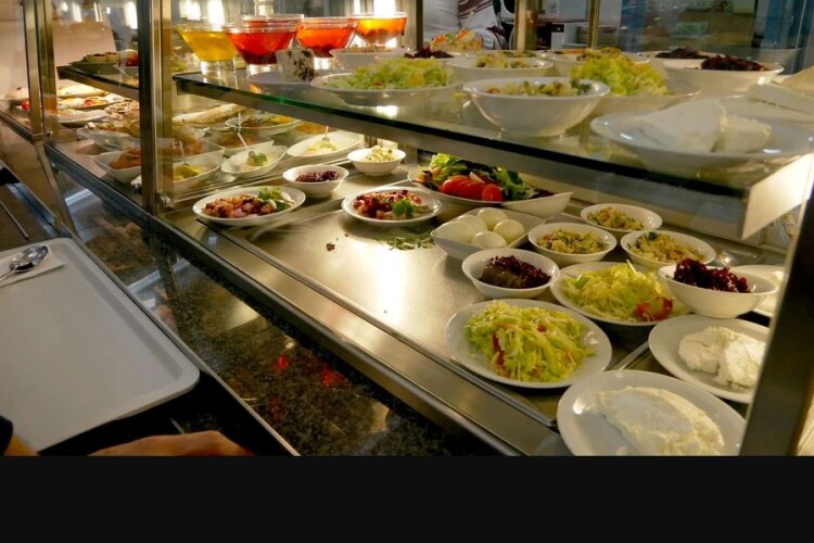 У Верховній Раді – масове харчове отруєння депутатів