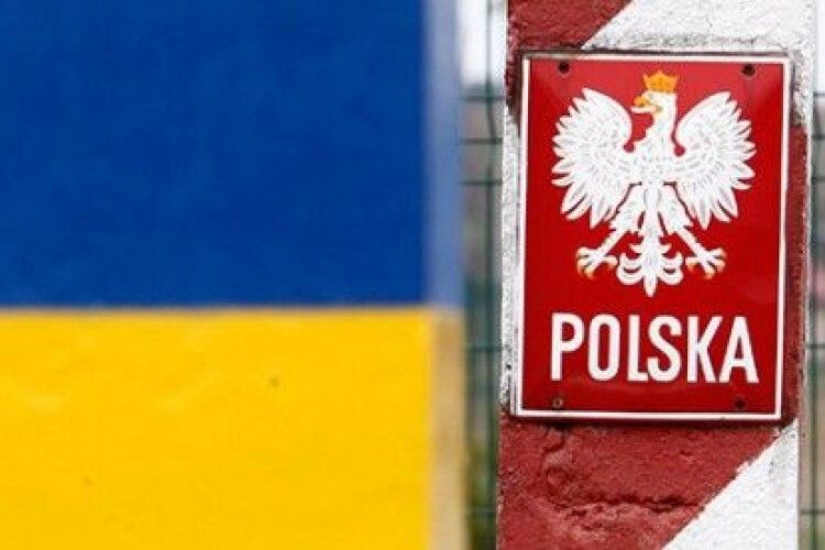 У МЗС пояснили, як українцям повернутися з Польщі
