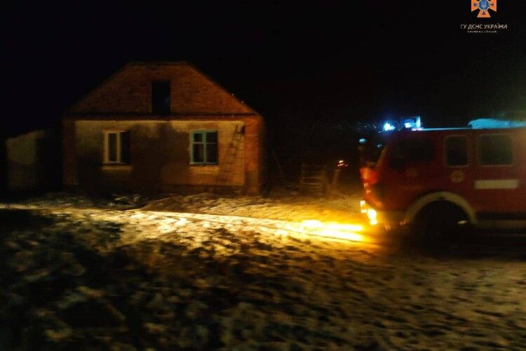 Пожежники врятували дім сім’ї на Володимирщині