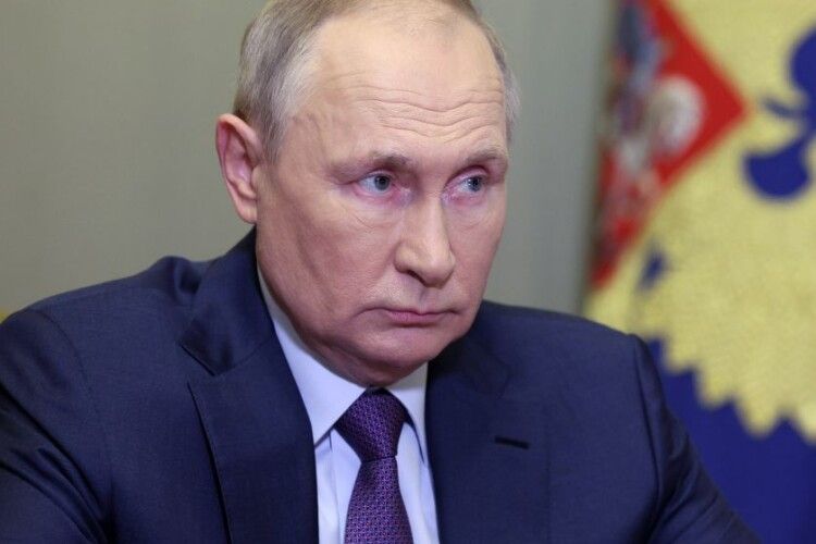 Путін «ввів» воєнний стан на окупованих територіях України