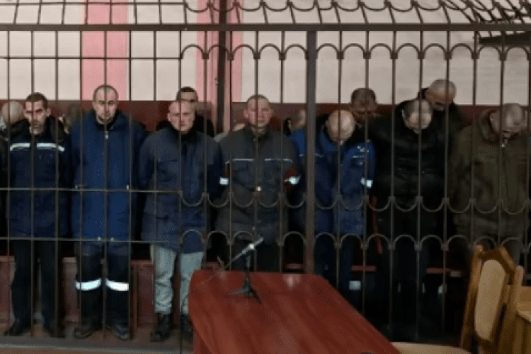 Окупанти засудили 33 українських полонених на терміни від 27 до 29 років