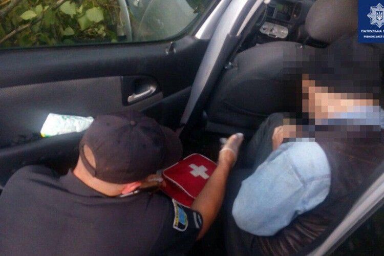 На дорозі Київ-Ковель 71-річний іноземець кілька днів сидів в авто після ДТП