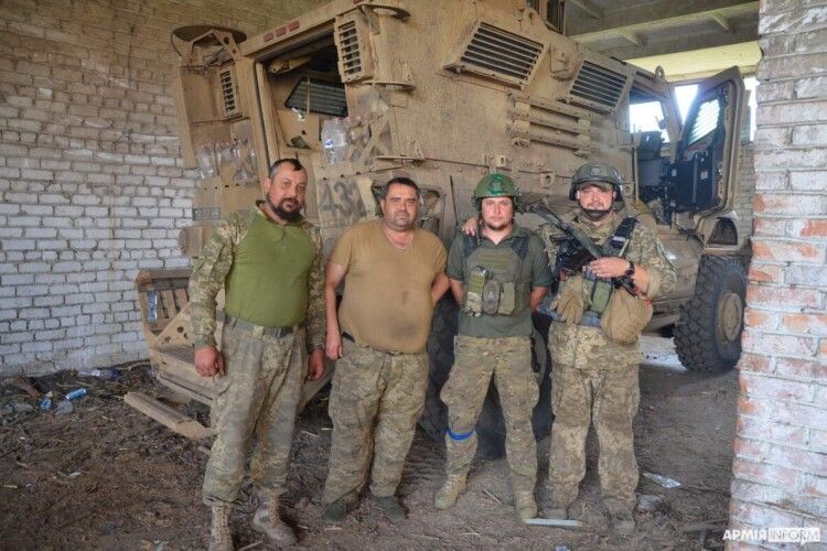 Рашистів з  Благодатного вибивали два дні: репортаж із звільненого села