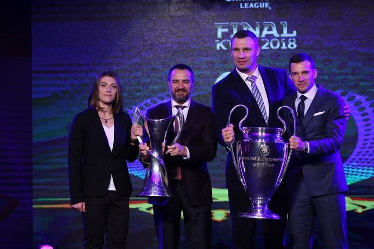21 квітня Києву передадуть кубки Ліги чемпіонів УЄФА