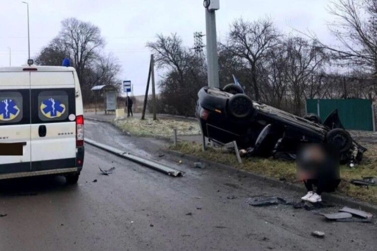 Загинула 20-річна дівчина та випадковий пасажир: на Рівненщині судитимуть винуватця смертельної ДТП 