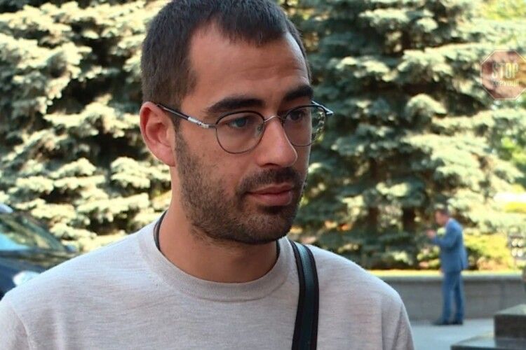 Ігнорує виборців: на окрузі Трухіна у Марганці хочуть відкликати скандального нардепа