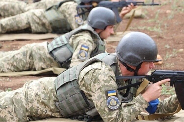 Сьогодні на Маневиччині може бути чутно постріли