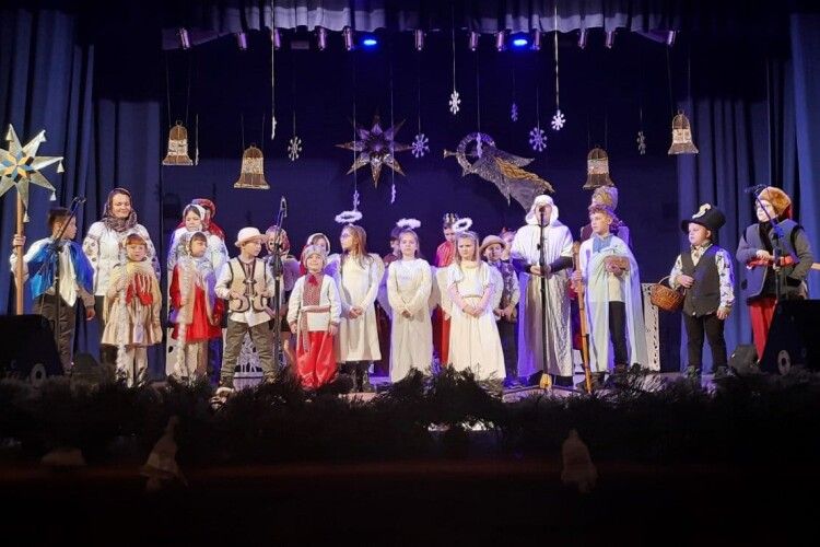 Маленькі парафіяни недільної школи здобули почесне місце на фестивалі вертепів у Луцьку