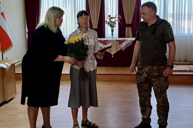 Нагороду полеглого Героя з Волині вручили його дружині