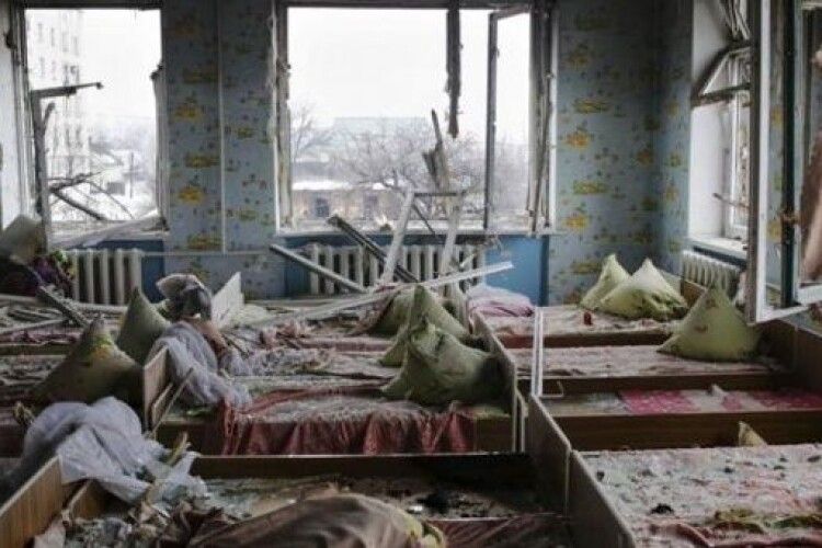 В Україні понад 33 тисячі дітей мають статус постраждалих унаслідок воєнних дій