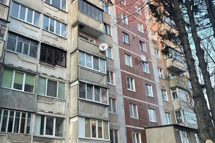 Після падіння з восьмого поверху загинув лучанин