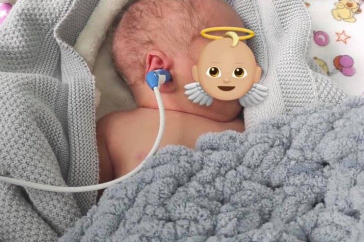 Ковельській лікарні купили сучасний апарат для обстеження слуху в немовлят