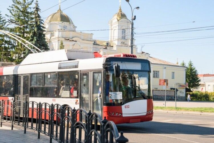 У Луцьку на прохання містян оновили розклад руху тролейбуса №2
