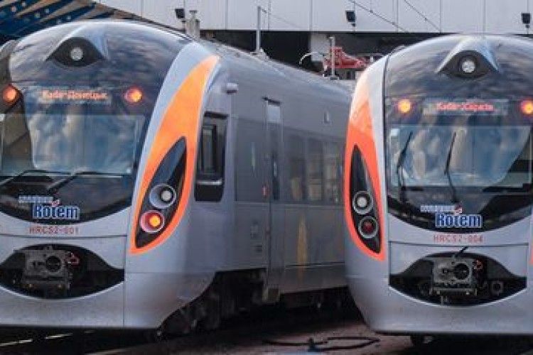 Під колесами поїзда «Інтерсіті +» загинув чоловік