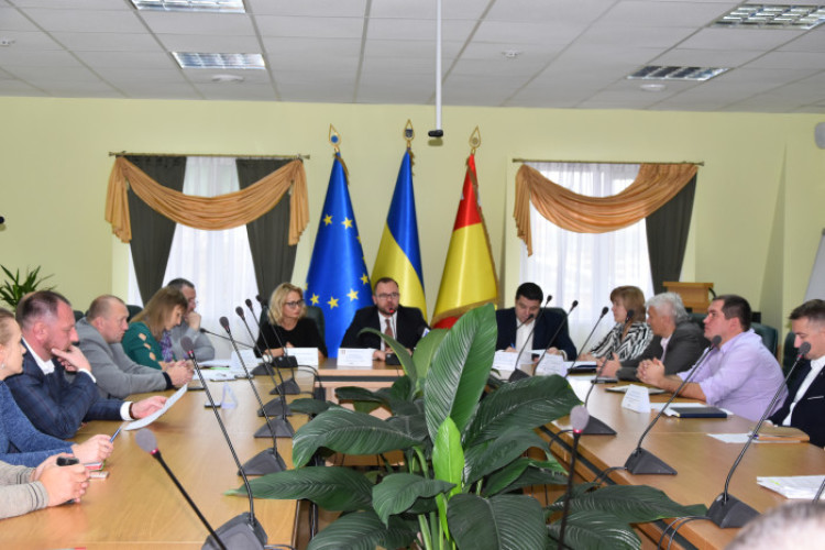 Зовнішню рекламу у Луцьку встановлюватимуть по-новому