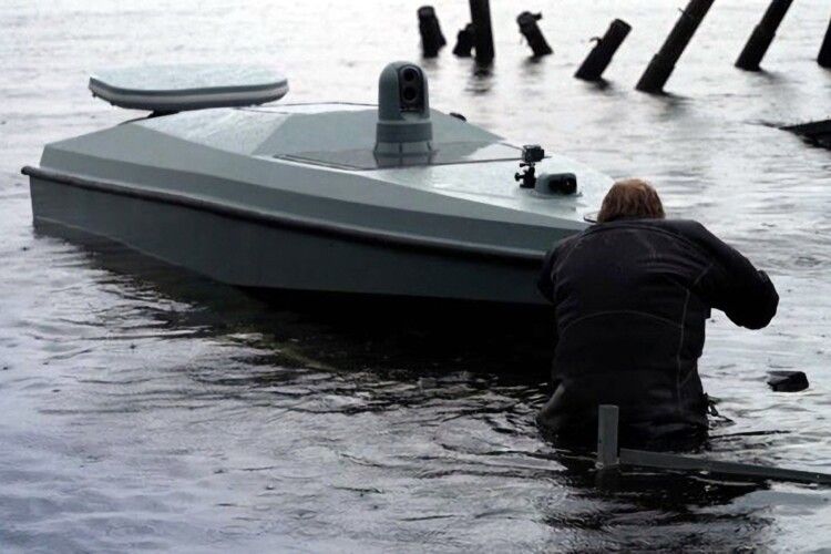 Перша атака українських морських дронів у Криму не вдалася, бо... Ілон Маск вимкнув зв’язок