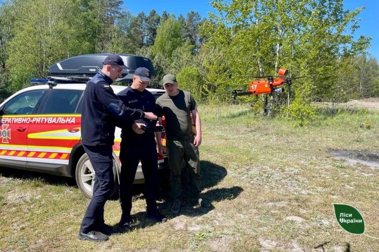 На Волині за допомогою безпілотника обстежили ліси