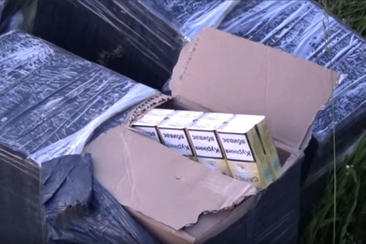 Дельтаплан з сигаретами та контрабандистами прикордонники затримали на Буковині (Відео)