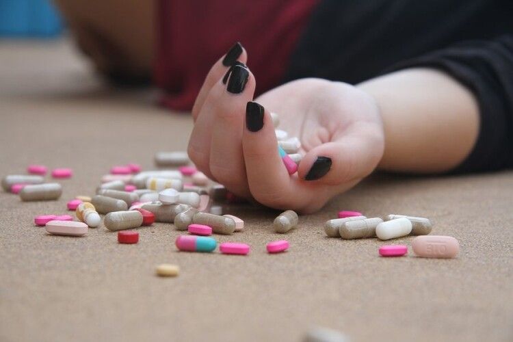 Булінг щодо дівчинки з Любешівщини, яка нібито наковталася таблеток, не підтвердився