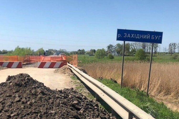Тимчасовий міст на трасі «Львів-Луцьк» обіцяють спорудити вже до кінця червня