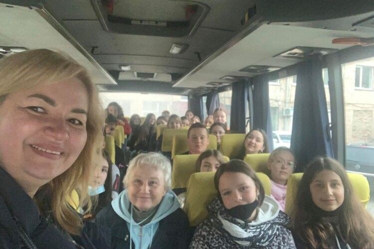 Діти з сімей учасників АТО Луцької громади поїхали у Карпати