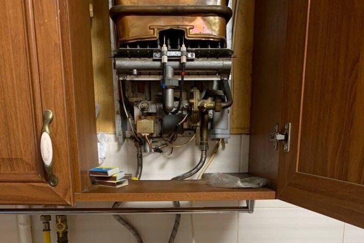 Лучанин самовільно ремонтував газовий водонагрівач і запустив в газову мережу будинку… воду