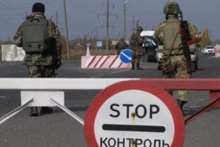 Українська влада готова розгорнути гуманітарні табори на адмінкордоні з Кримом
