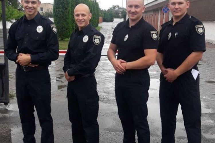 Лави волинських патрульних поповнив квартет «академіків» 