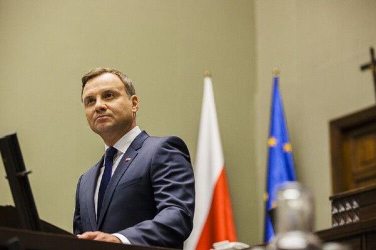 Польща затвердила зміни до закону про допомогу українцям