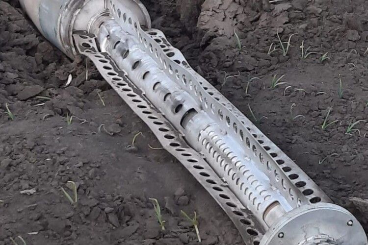 На Дніпропетровщні підірвався чоловік, який взяв в руки касетний боєприпас
