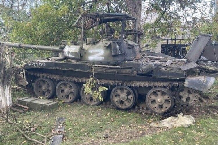 Як окупанти захищають радянські танки від «Джавелінів»: курйозне фото
