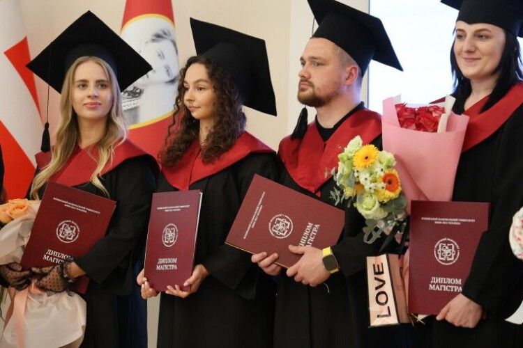 Нарешті і Волинь має доморощених медиків!