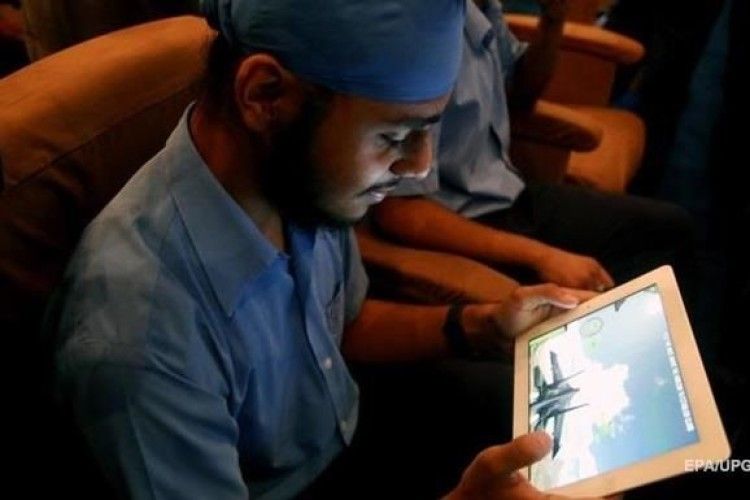 Інтернет нам спати заважає!