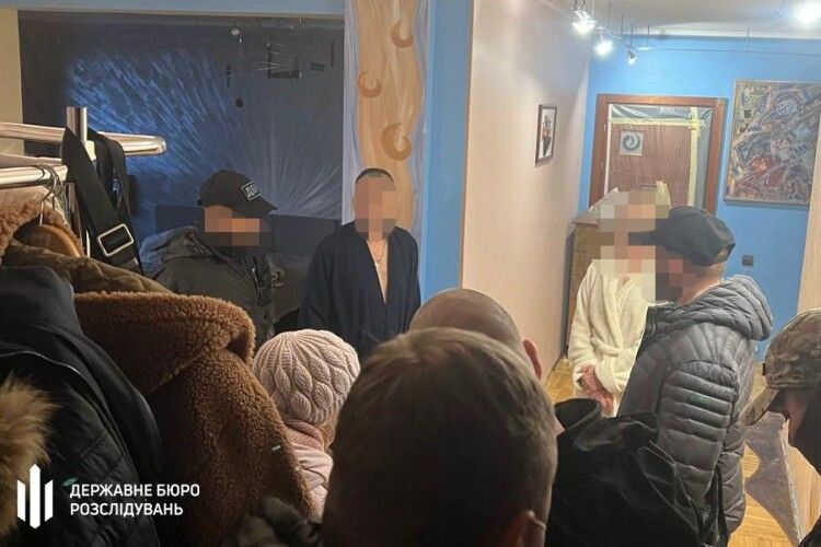 Помічники депутатів продавали військовозобов'язаним «квитки» до ЄС